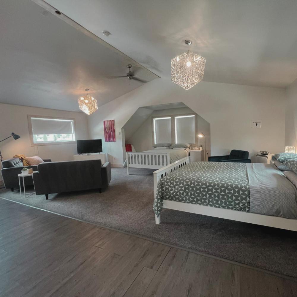 קלירווטר Fieldstone Guesthouse מראה חיצוני תמונה
